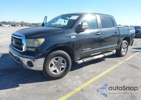 2010 Toyota Tundra Grade 5.7L V8 z USA, uszkodzony, nr VIN 5TFEY5F15AX078827